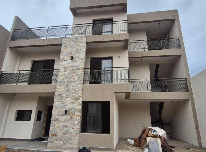Departamento · 75m² · 5 Ambientes · 1 Cochera