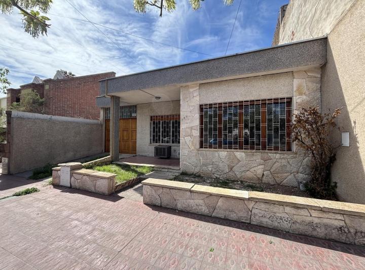 Casa · 154m² · 3 Ambientes · 1 Cochera