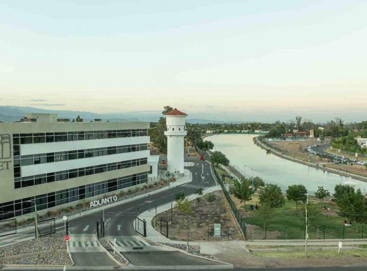 Local comercial · 164m²