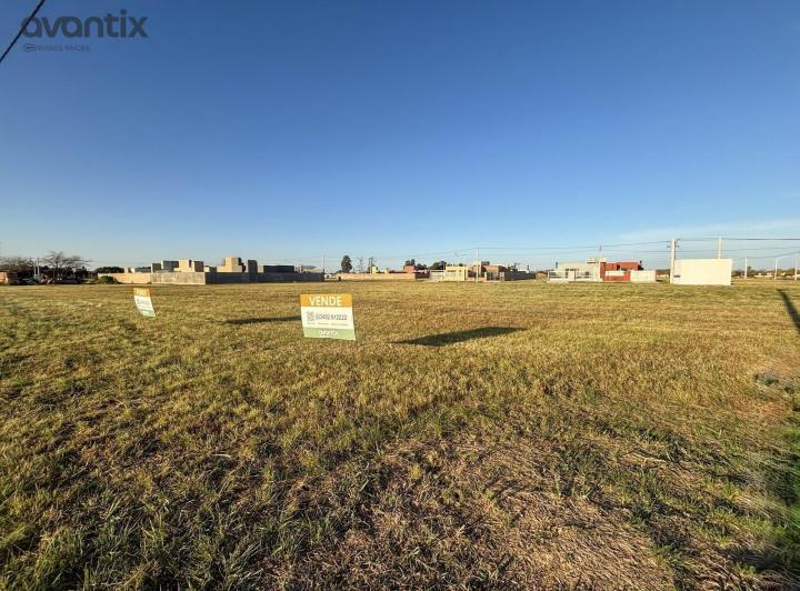 Terreno · 300m²