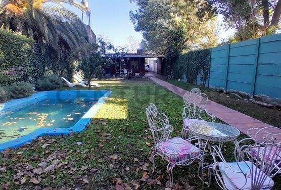 Casa · 120m² · 3 Ambientes · 2 Cocheras