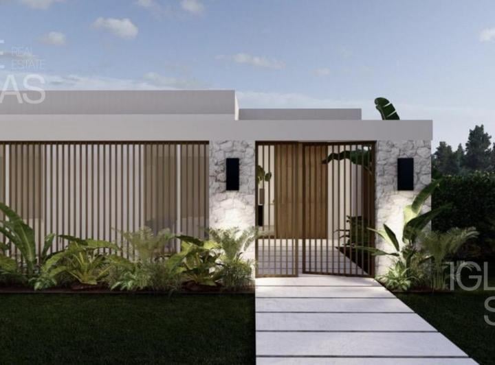 Casa · 220m² · 4 Ambientes · 2 Cocheras