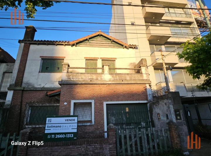Casa · 170m² · 4 Ambientes · 1 Cochera