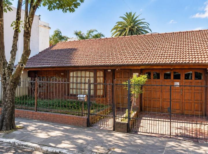 Casa · 98m² · 4 Ambientes · 1 Cochera