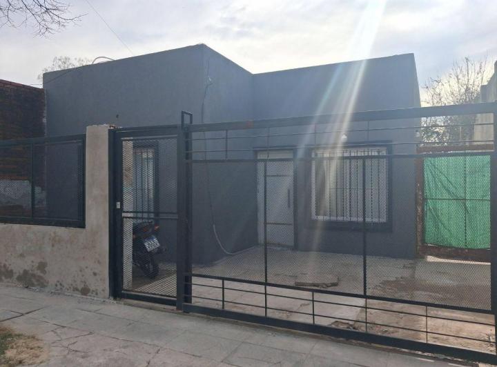 Casa · 90m² · 3 Ambientes · 1 Cochera