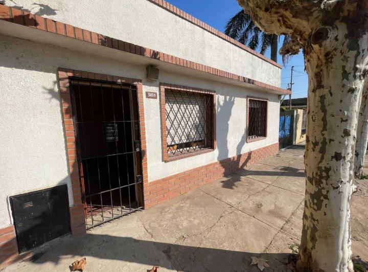 Casa · 80m² · 4 Ambientes · 1 Cochera