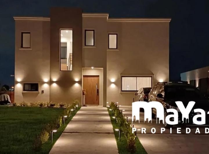 Casa · 187m² · 4 Ambientes · 4 Cocheras