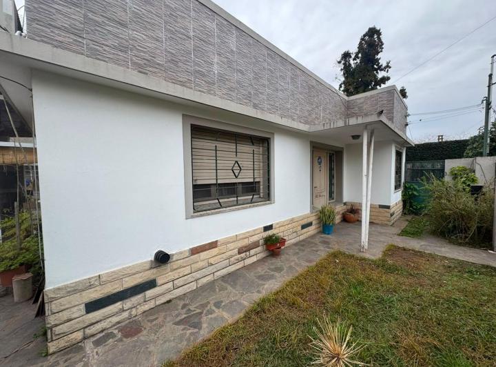 Casa · 184m² · 4 Ambientes · 2 Cocheras