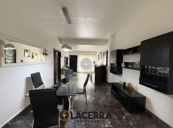 Casa · 130m² · 3 Ambientes · 1 Cochera