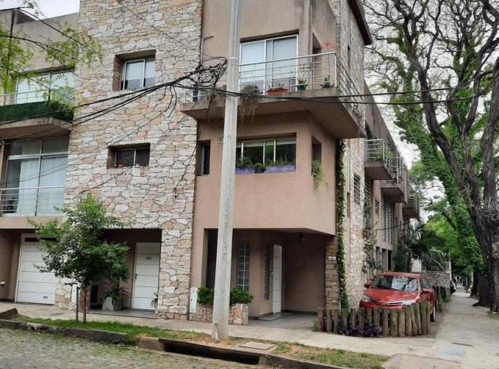 Casa · 109m² · 3 Ambientes · 1 Cochera
