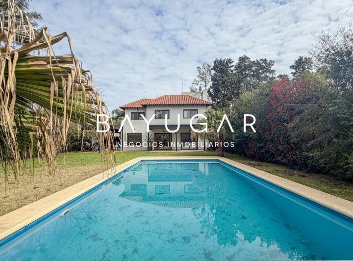 Casa · 135m² · 5 Ambientes