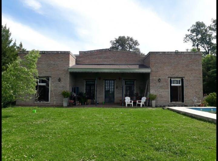 Casa · 150m² · 3 Ambientes · 15 Cocheras