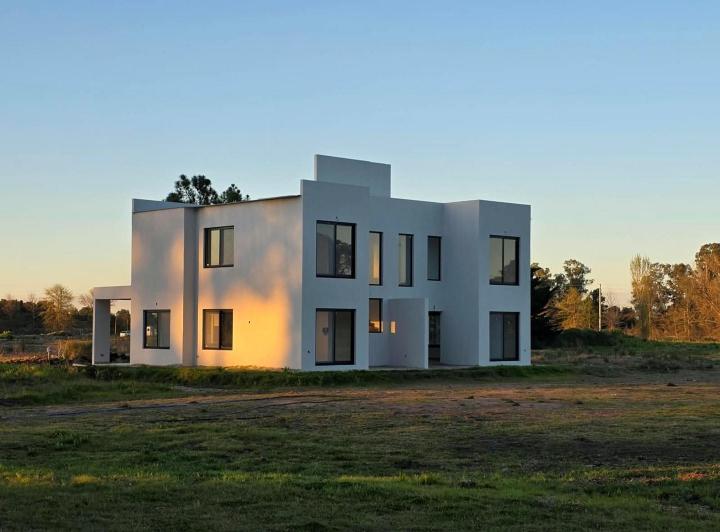 Casa · 130m² · 4 Ambientes