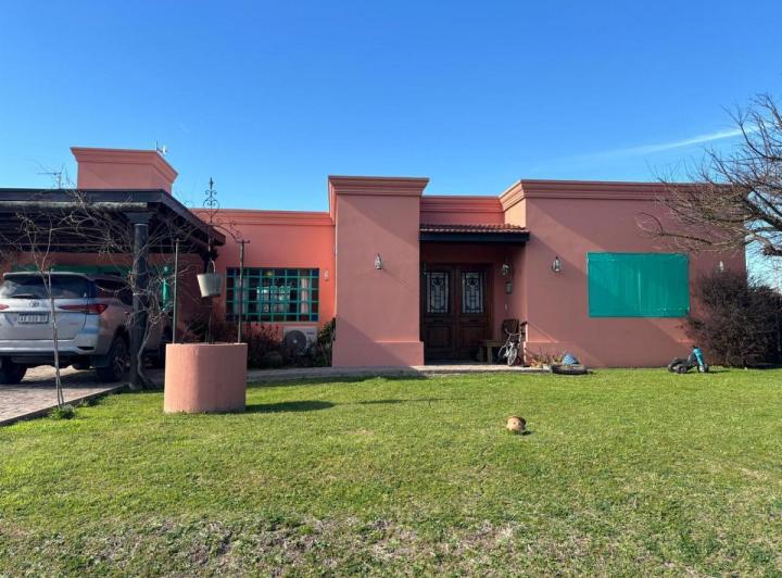 Casa · 140m² · 4 Ambientes