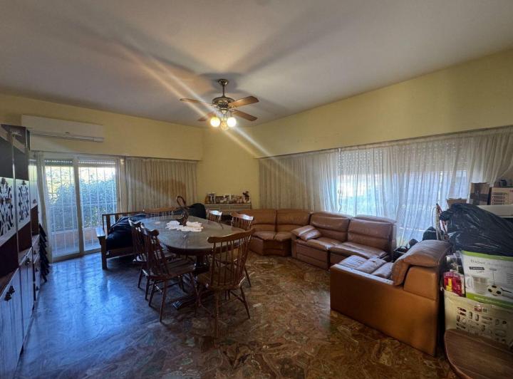 Casa · 199m² · 4 Ambientes · 1 Cochera