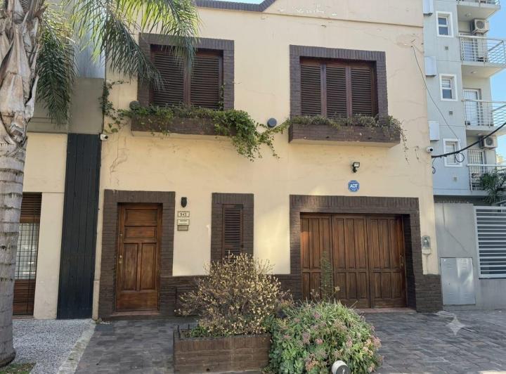 Casa · 110m² · 4 Ambientes · 1 Cochera