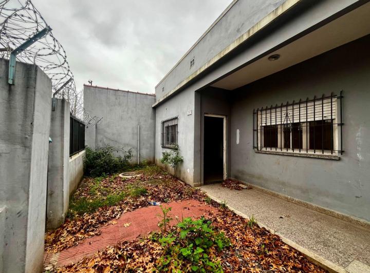 Casa · 49m² · 3 Ambientes · 1 Cochera