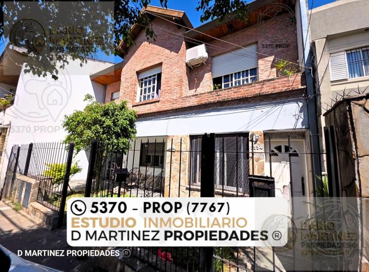 Casa · 266m² · 8 Ambientes · 1 Cochera