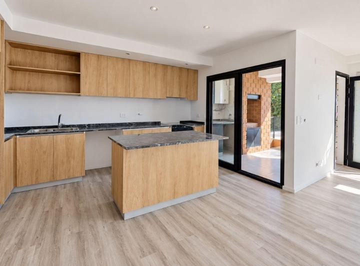 Departamento · 81m² · 2 Ambientes · 1 Cochera