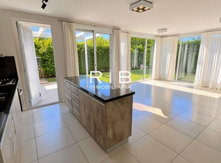 Departamento · 80m² · 3 Ambientes · 1 Cochera