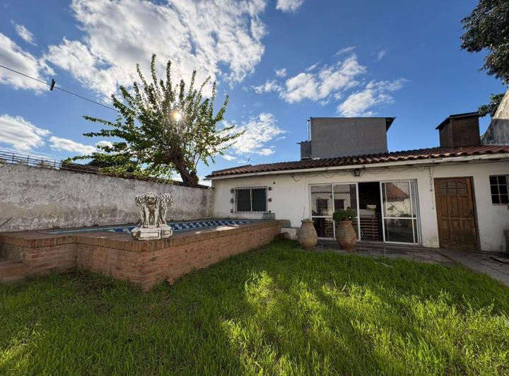Casa · 108m² · 5 Ambientes · 1 Cochera