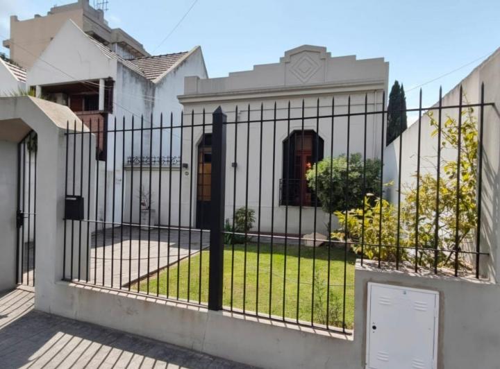 Casa · 123m² · 4 Ambientes · 1 Cochera