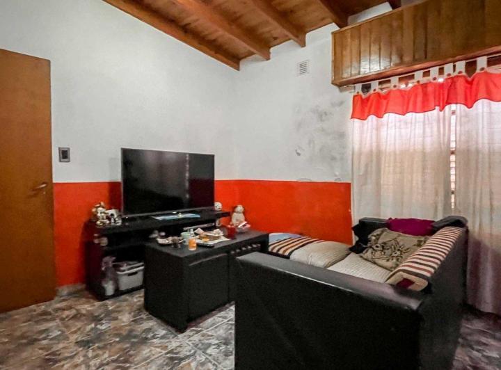 Casa · 40m² · 5 Ambientes