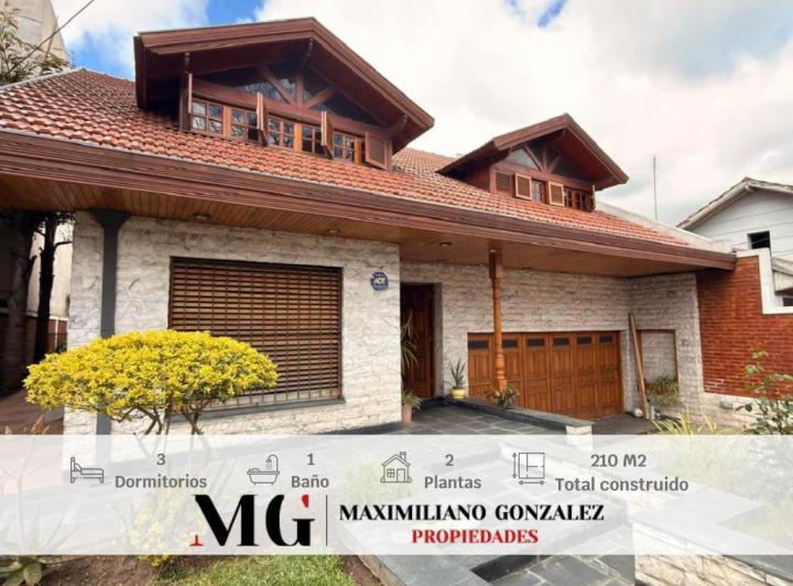Casa · 200m² · 5 Ambientes · 1 Cochera