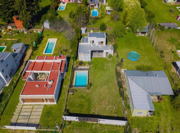 Casa · 110m² · 6 Ambientes · 1 Cochera
