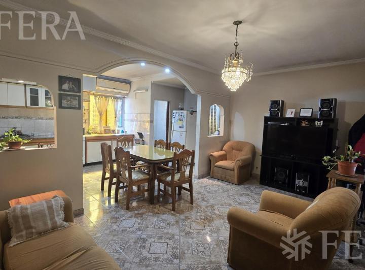 Casa · 135m² · 4 Ambientes · 1 Cochera