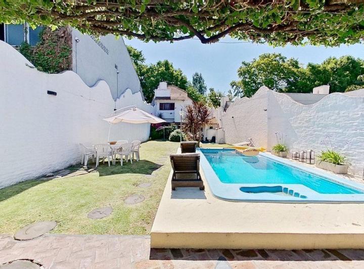 Casa · 162m² · 5 Ambientes · 1 Cochera