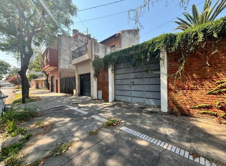 Casa · 120m² · 3 Ambientes · 3 Cocheras