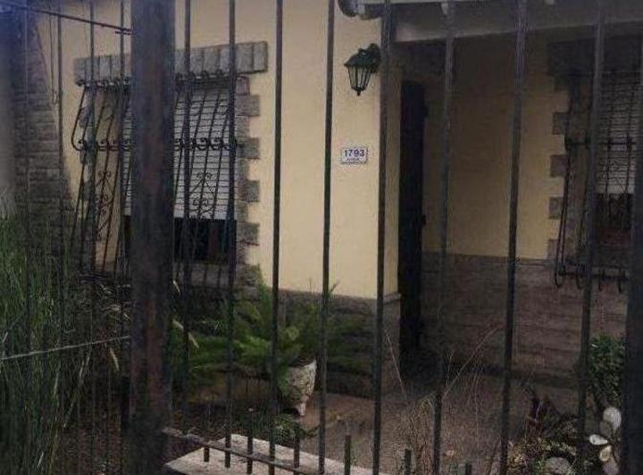 Casa · 100m² · 4 Ambientes · 1 Cochera