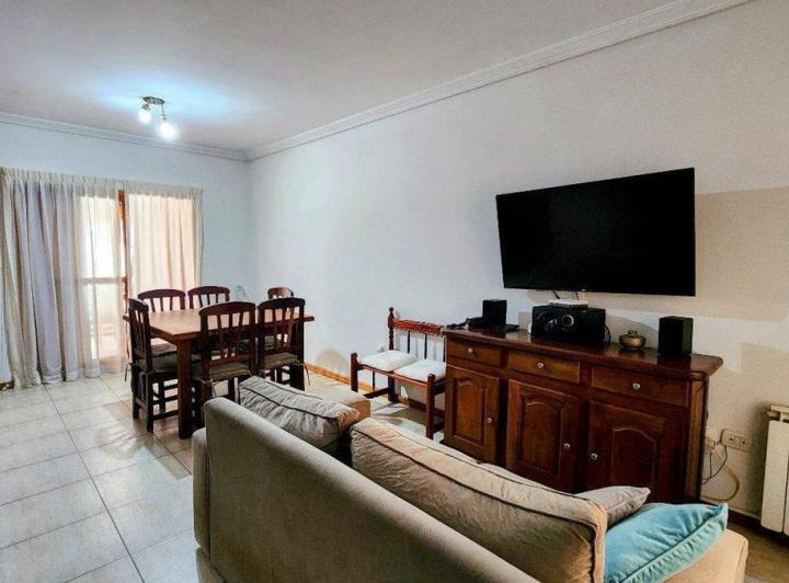 Casa · 72m² · 4 Ambientes · 1 Cochera