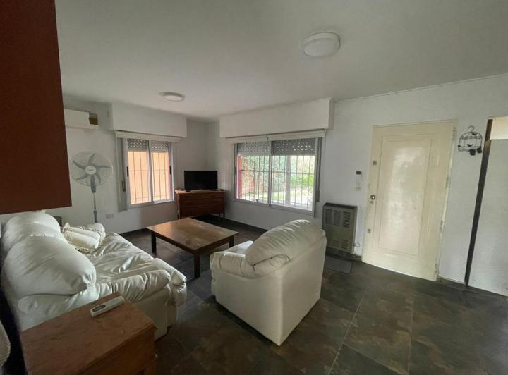 Casa · 78m² · 3 Ambientes · 3 Cocheras