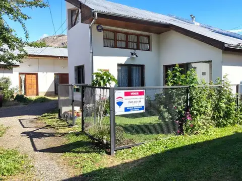 Casa de 1 dorm.  av. alvear -centro esquel