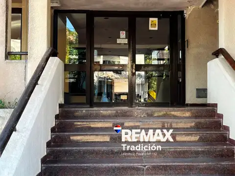 Venta departamento remodelado-macrocentro cochera