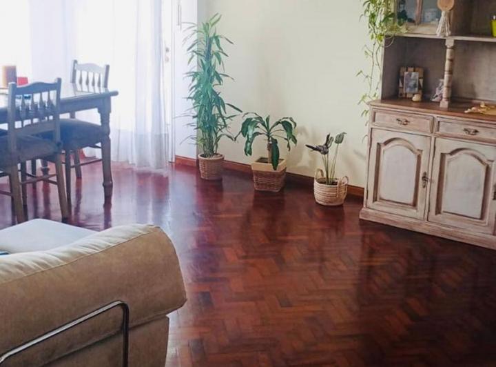 Departamento · 80m² · 4 Ambientes · 1 Cochera