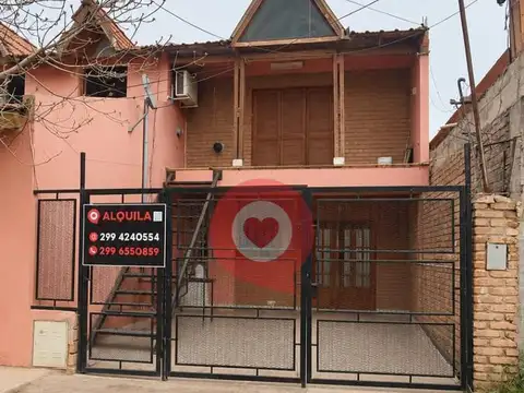 Casa en alquiler (frente al hospital de añelo)