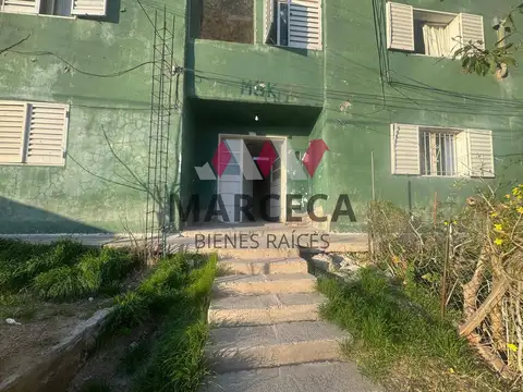 Departamento en venta en monoblock de dos dormitorios en barrio melipal