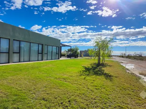 Casa en venta en mari menuco | tenis club – 2 dormitorios – neuquén