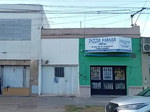 Casa y local en plena av. almafuerte, paraná