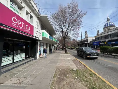 Local en venta – centro 25 de mayo – pb + pa