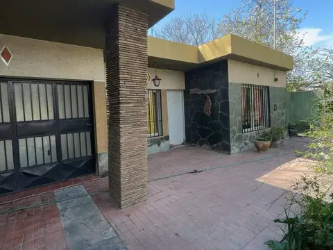 Venta de casa en el corazón de lunlunta , maipú