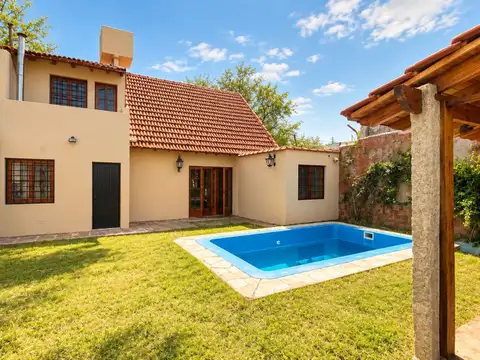 Venta casa de 4 dormitorios, dorrego, guaymallen