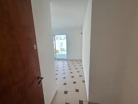 Semipiso 3 dormitorios con terraza y  2 balcones