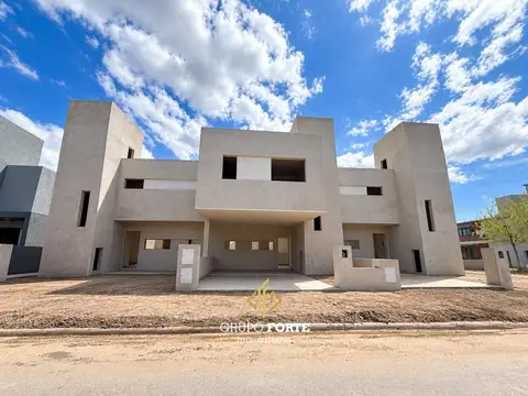 Duplex en venta docta. mejor ubicación