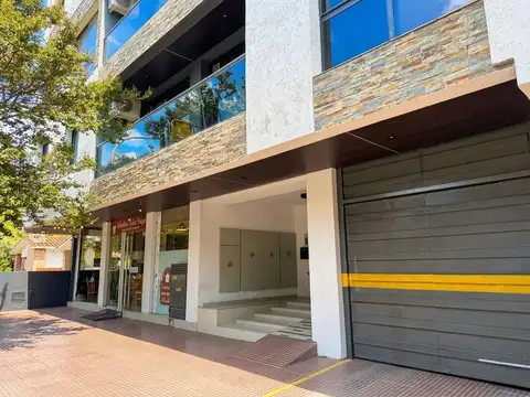 Venta depto 1 dormitorio patio cochera carlos paz