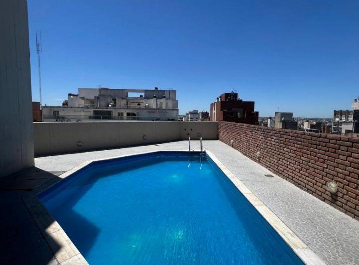 Departamento · 180m² · 6 Ambientes · 1 Cochera