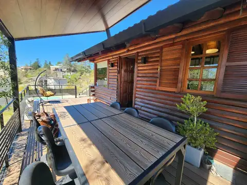 Venta cabaña con pileta y vistas en cabalango
